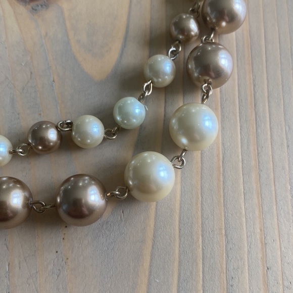 NAPIER 2 tier faux pearl gold plated necklace - Picture 3 of 7